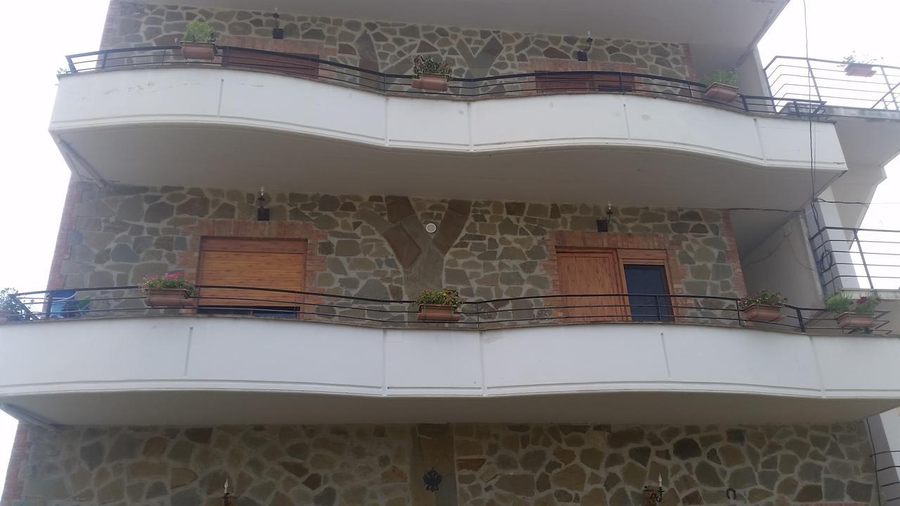 Velaj Apartments Orikum Ngoại thất bức ảnh